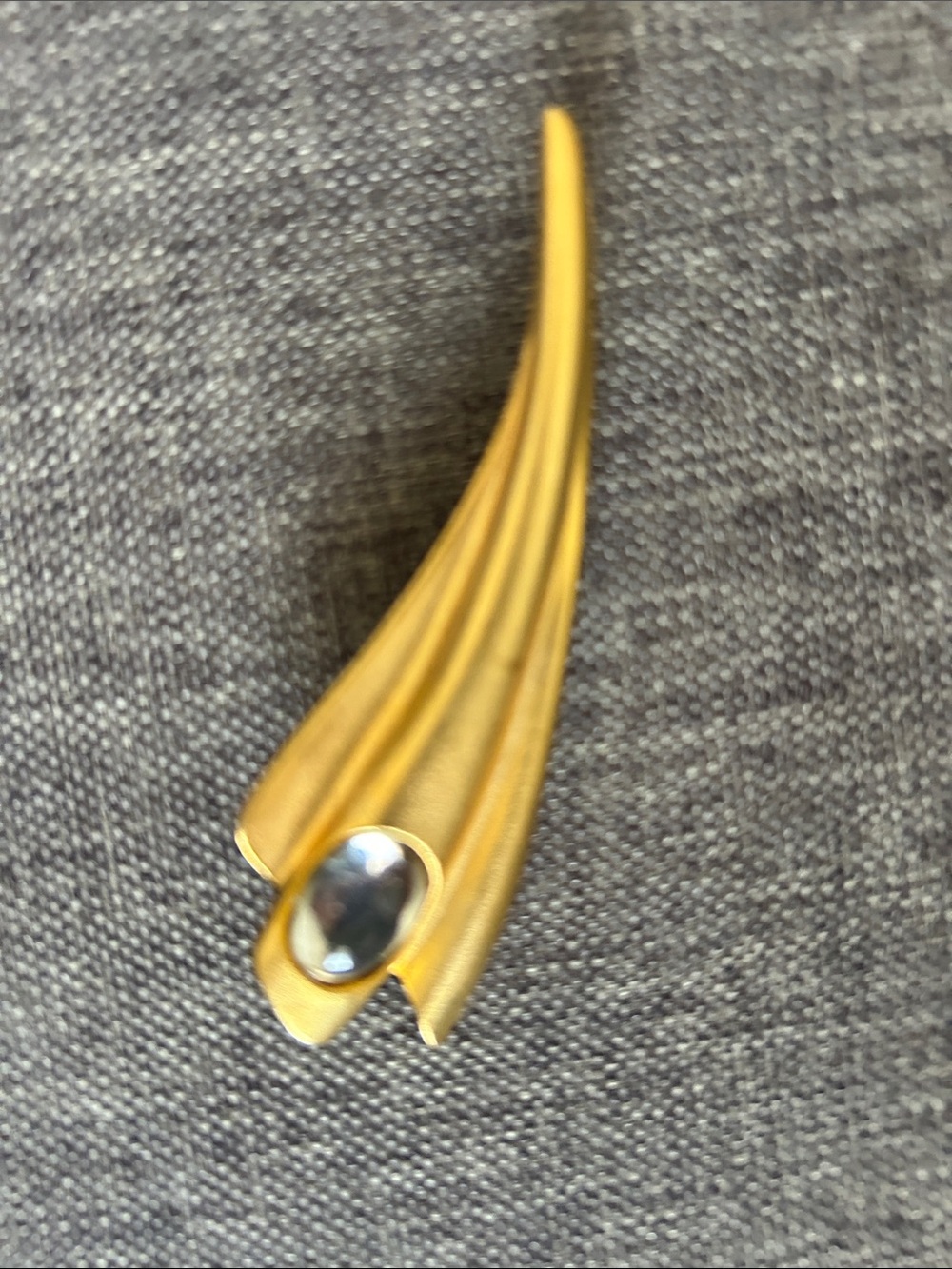 Vintage Gold Tone Wing Brooch with Blue Stone